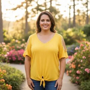 Louise Paris 3X Yellow Boho Blouse Tie Front Rhinestone Cold Shoulder Curvy Chic